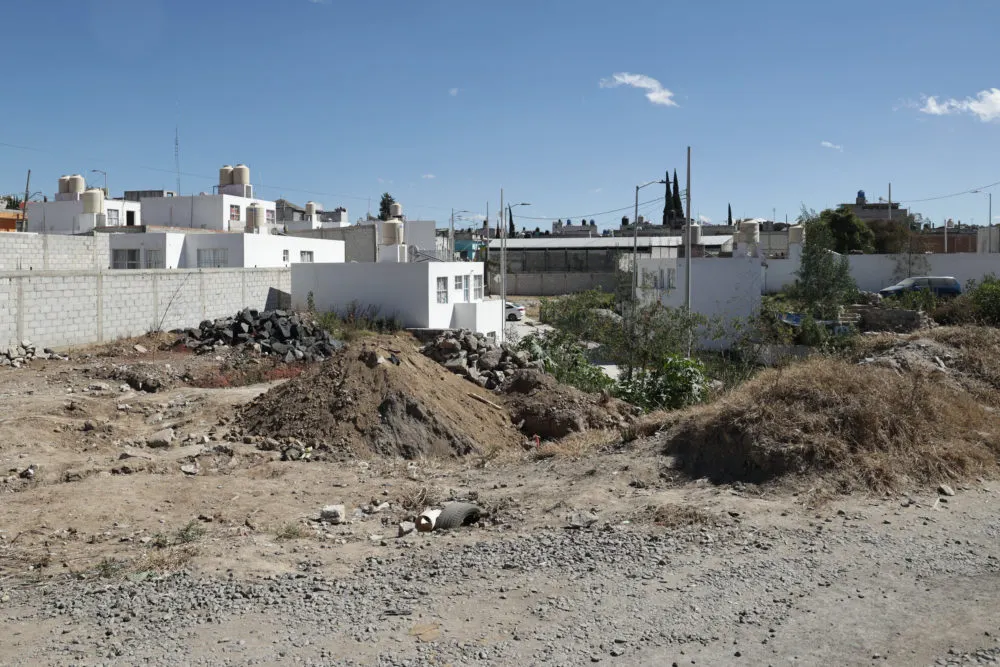 Ya predios para la reconstrucción de viviendas tras explosión en Xochimehuacan, anuncia Pepe Chedraui