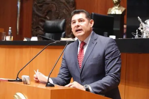 Pide Armenta que se le designe como candidato de Morena a la gubernatura