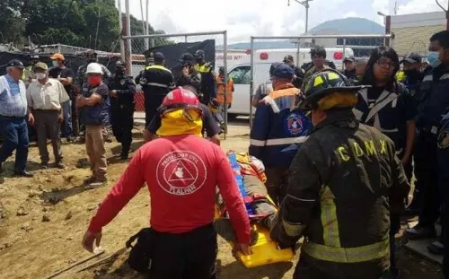 Derrumbe en Hospital Topilejo de Tlalpan deja 4 heridos