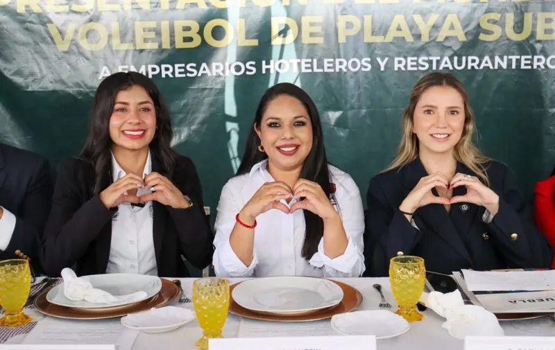gabriela-sanchez-tonantzin-fernandez-carla-lopez-malo