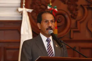 Rector BUAP fija postura ante matrimonios igualitarios