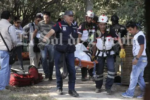 Muere un hombre al caer a una barranca en la colonia viveros del Valle