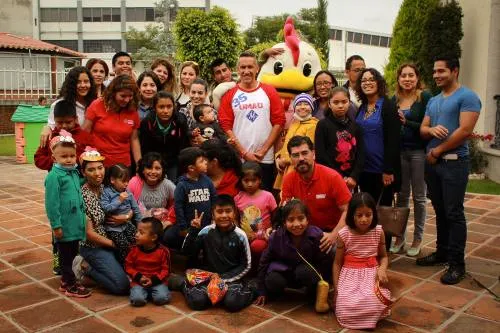 UMAD lleva alegría a la fundación “Una nueva esperanza”