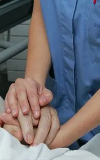 Acusan a dos enfermeros de matar a 60 pacientes en Uruguay