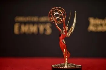 Posponen premios Emmy debido a huelgas de guionistas y actores de Hollywood
