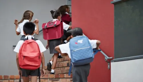 Ciclo escolar inicia sin leyes secundarias en educación