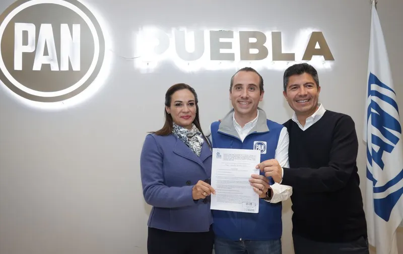 mario-riestra-pina-registro-precandidato-presidencia-municipal