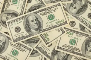 Dólar cierra en 20.20 pesos