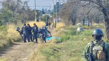 Encuentran un hombre sin vida, con lesiones de arma de fuego, en Cuautlancingo