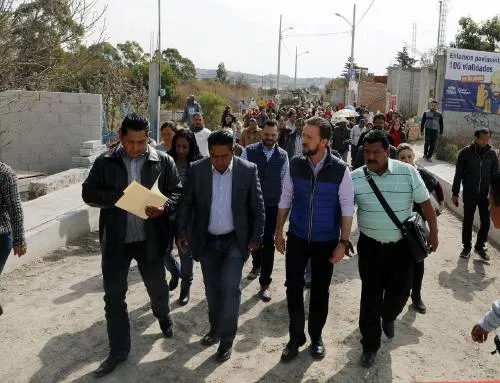 En coordinación con Tony Gali se pavimentan vialidades al sur de la Ciudad