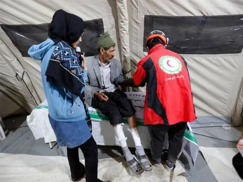 Operación de rescate es lenta y difícil en Irán e Irak tras sismo