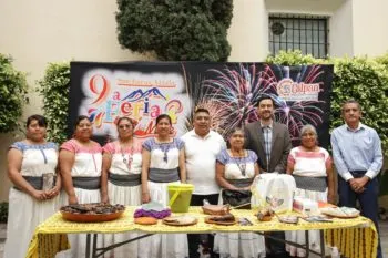 Asiste a la novena Feria del Mole en el municipio de Calpan