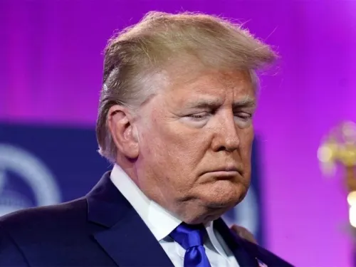 Condena Trump falso video que afecta su imagen