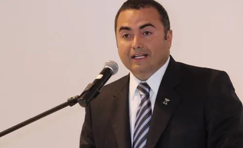 Melquiades “ventanea” al auditor David Villanueva para la candidatura a la alcaldía por Puebla