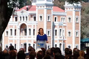 Martha Érika Alonso rinde tercer informe de labores al frente del SEDIF