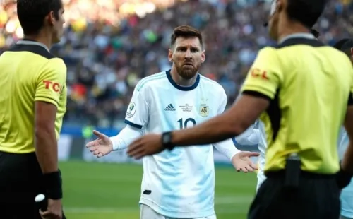 Messi se retracta para evitar sanción de Conmebol