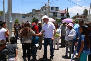 Buscaremos recursos para más servicios en las colonias: Albizuri