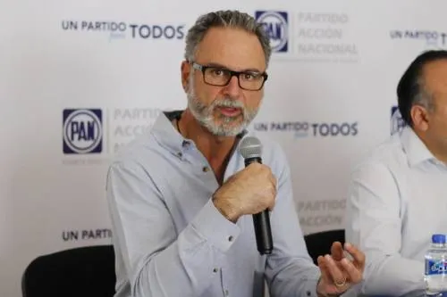 Rodríguez Regordosa exige a Claudia Rivera deje temas políticos y resuelva problemas de la capital