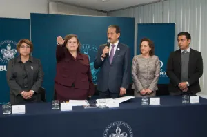 Resalta rector de la BUAP logros de FIQ en su 80 aniversario
