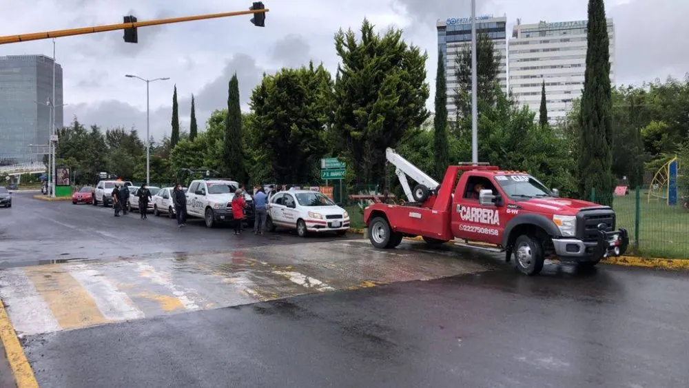 Retiene SMT unidades por transporte irregular en operativos antipirataje