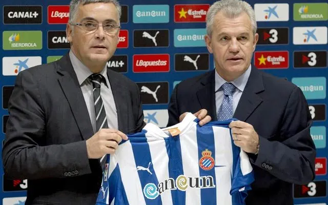 Javier Aguirre tras el reto de mantener vivo al Espanyol