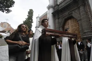 Coordina gobierno operativos de Semana Santa