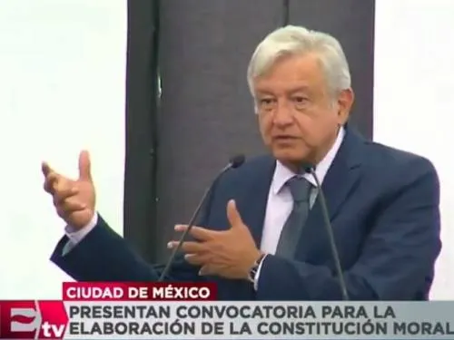 Llama López Obrador a fortalecer los valores de México