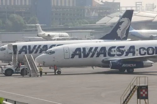 La industria aérea, inconforme con tarifas de combustibles