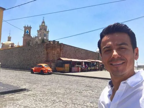 Respuesta al “Chicharito” y Garmendias que lo Acompañan