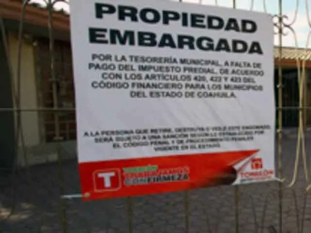 Casa de Juan Gabriel es embargada por adeudo de predial