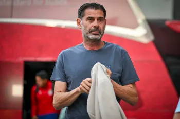 Fernando Hierro deja de ser director deportivo de Chivas