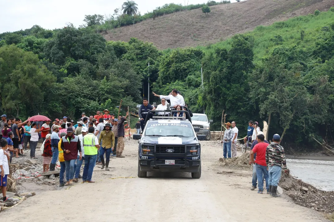 Gobiernos federal y estatal, Conagua y Ceaspue trabajan en río Pantepec para prevenir futuras inundaciones