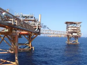 Quedan firmados primeros contratos petroleros