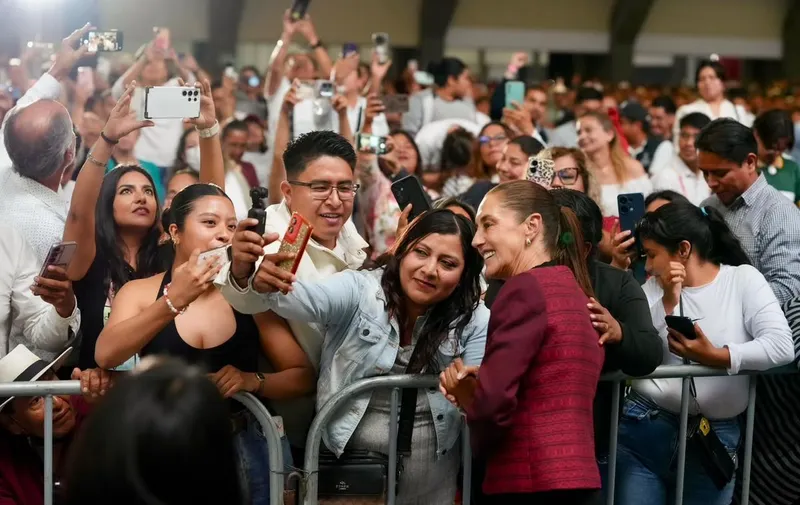 sheinbaum-asamblea-informativa-centro-expositor-pue
