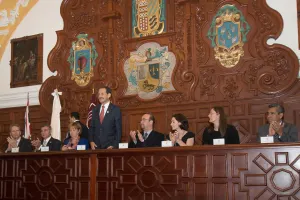 IES deben trascender a una perspectiva global: Alfonso Esparza
