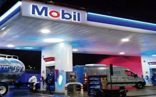 ¡Adiós Pemex! Mobil llega a despachar gasolina a Querétaro