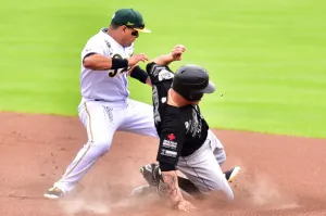 Pericos por coronación, Toros por mantener viva la serie