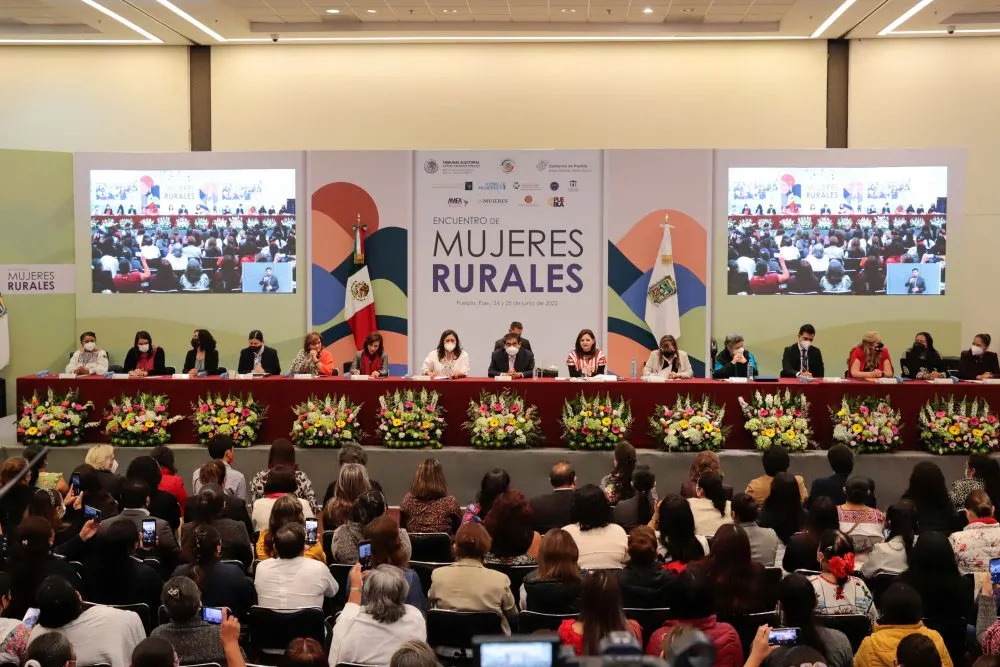 Con programas especiales e inversión de 2 MMDP, gobierno de Puebla empodera a mujeres rurales: MBH