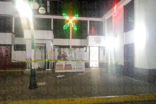 Roban cajero, armas y balean a policía en Tlachichuca