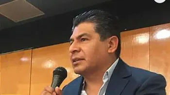 A Sergio Herrera solo lo destituyeron como dirigente sindical del IMSS, pero dejaron impunes las anomalías financieras de su gestión