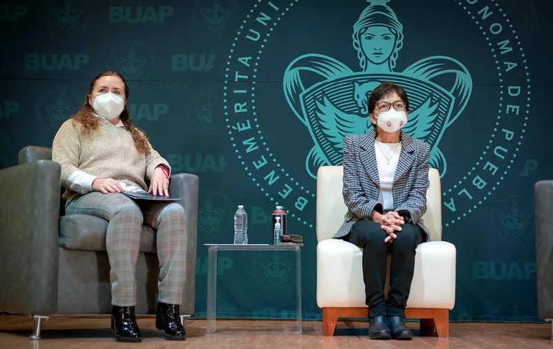 buap-aniversario-prepa-enrique-cabrera