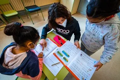 El ciclo escolar 2021-2022 se extenderá y reducirá las vacaciones informó la SEP