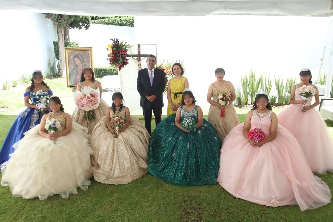 Quinceaneras Casa Adolescente Sedif Pue