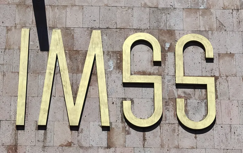 IMSS prepara segunda oferta salarial tras rechazo de trabajadores; Sheinbaum pide apoyo del sindicato