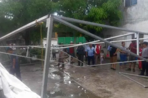 Viejita resulta con fracturas en ambas piernas tras caída de toldo en casilla electoral de Tamaulipa