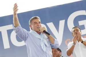 Universidad en Zaragoza y más presupuesto, compromiso de Tony Gali