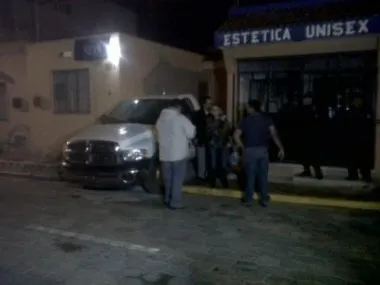 Mujer asesina a su marido y dos hijos y luego se suicida en Tehuacán