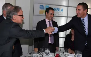 RMV promueve a Puebla ante empresarios colombianos