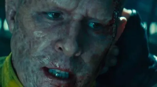 Deadpool se burla de DC en nuevo tráiler (VIDEO)