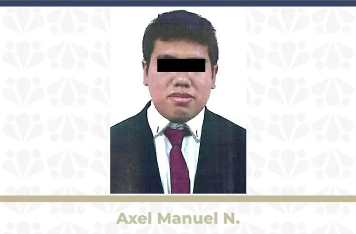 Axel Manuel N Agente Mp Dtn Cohecho Jardines Sta Rosa